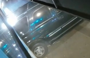 Subjects ram SUV into jewelry store during heist, video shows