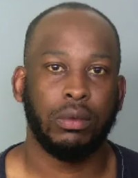 UPDATE: Police in Ellenton Florida make 2 arrests of getaway drivers after attempted robbery at Ellenton Outlet Mall, 2 suspects still on the run: MCSO