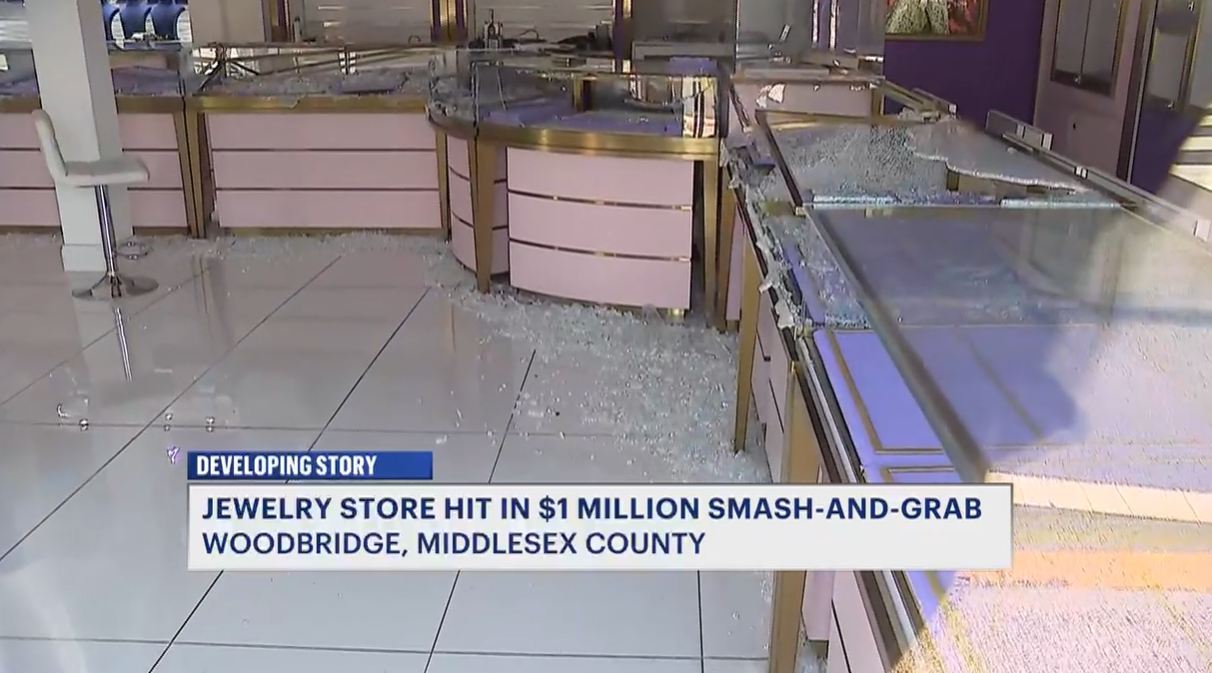 Woodbridge, NJ-  Jewelry store hit in $1 million smash-and-grab robbery
